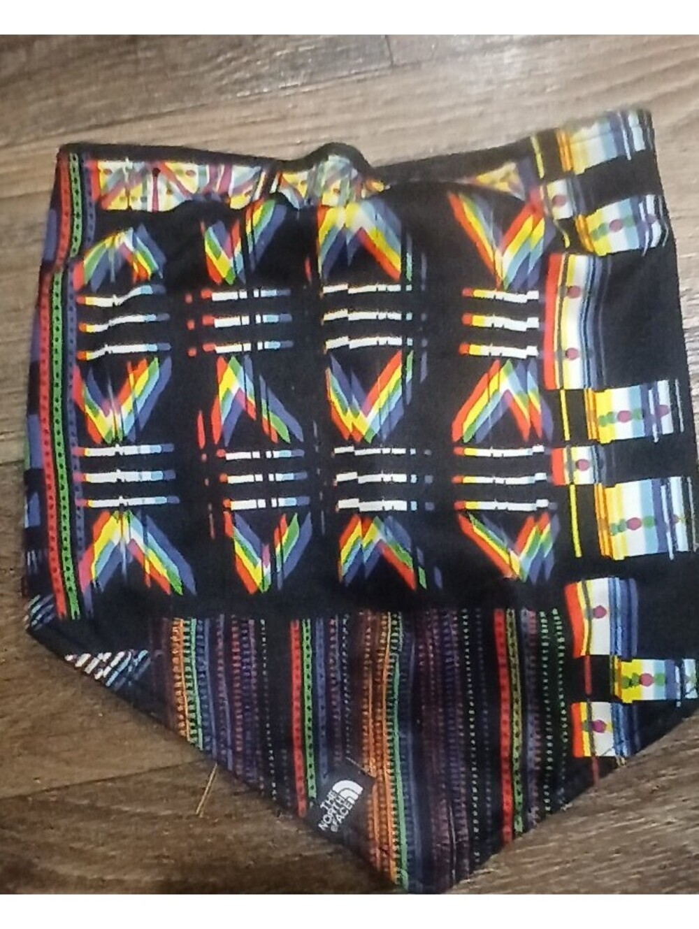 The North Face Neck Gaiter Face Mask Scarf Aztec print. OS